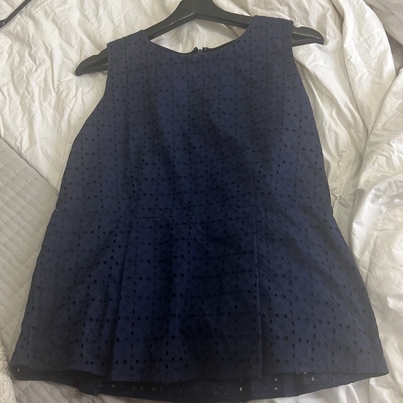 NWT Ann Taylor Eyelet peplum top in navy - Picture 2 of 3